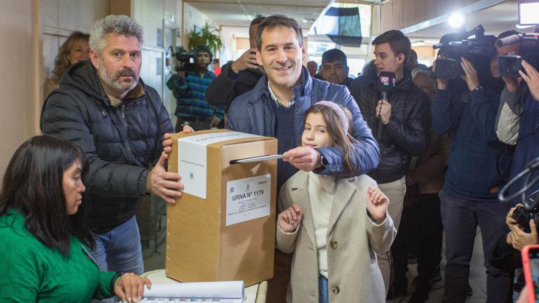 se-realizan-las-elecciones-de-chubut,-tras-superarse-obstaculos-por-mal-clima