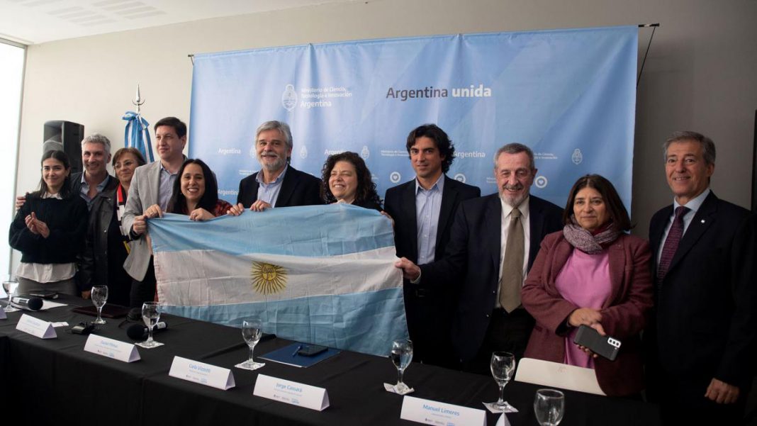 aprobaron-la-primera-vacuna-argentina-contra-la-covid-19:-«un-hito-de-la-ciencia-nacional»