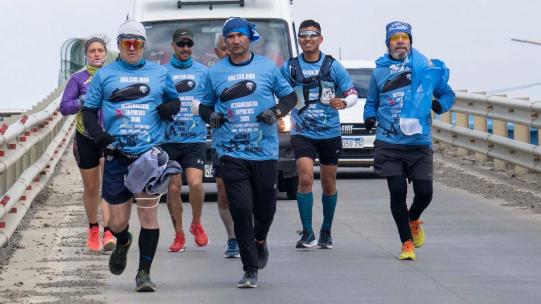 concluyo-el-ultra-maraton-de-calafate-a-rio-gallegos-por-los-heroes-del-ara-san-juan