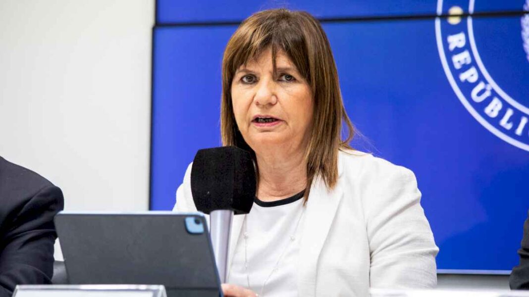 bullrich-defendio-el-envio-de-las-ffaa-a-rosario:-van-a-combatir-el-terrorismo