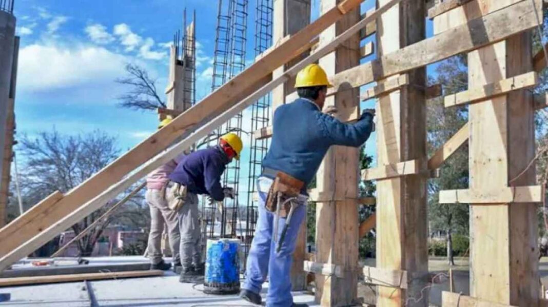 se-derrumba-el-empleo-en-la-construccion-por-la-recesion-y-el-ajuste-en-la-obra-publica