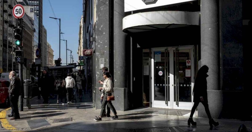 el-hsbc-se-va-de-argentina:-que-pasara-con-los-clientes-que-pasen-al-galicia