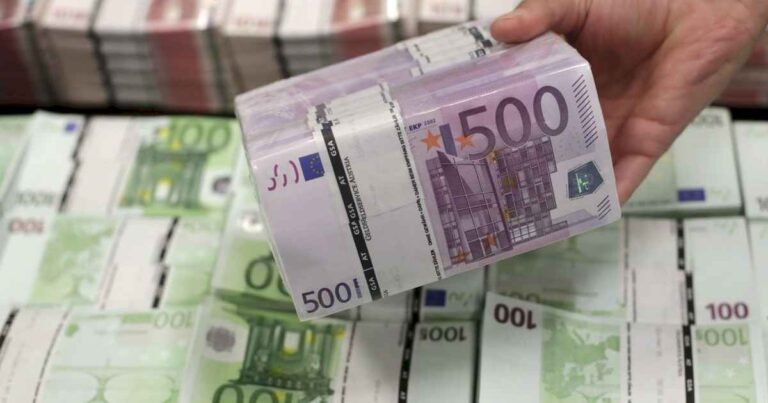 euro-hoy:-a-cuanto-cotiza-este-jueves-25-de-abril