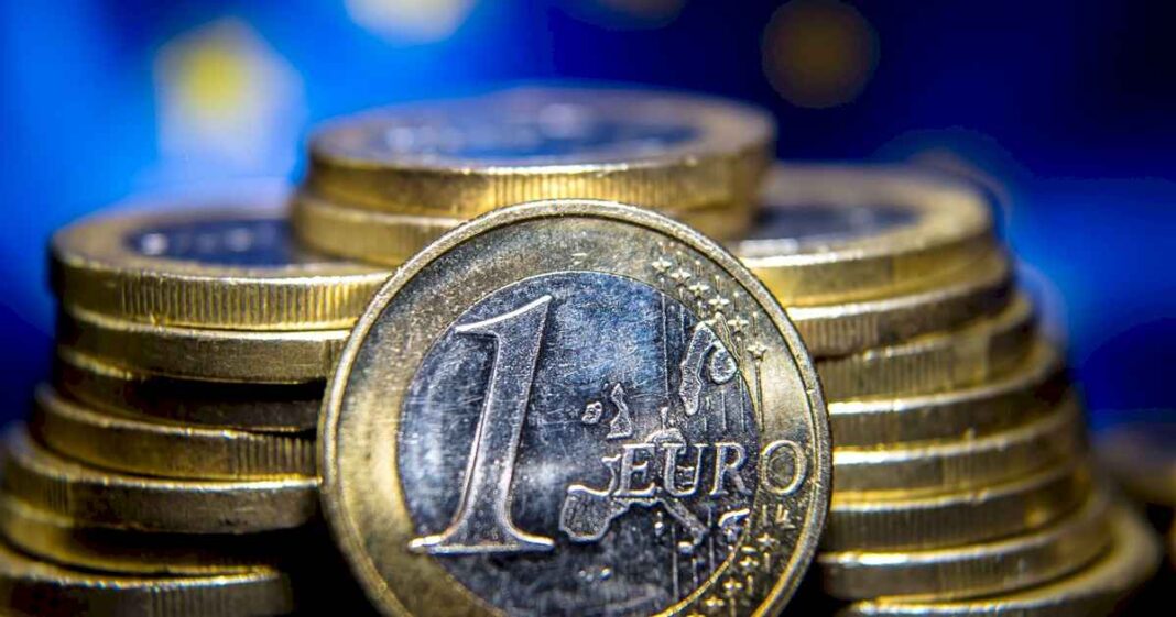 euro-hoy:-a-cuanto-cotiza-este-viernes-26-de-abril