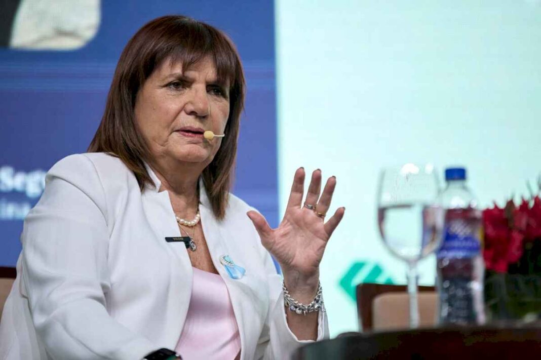 patricia-bullrich-cargo-contra-elisa-carrio-y-respondio-a-las-criticas