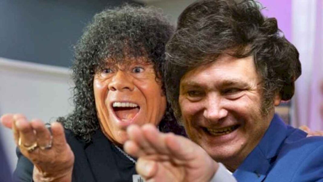 universo-tv-juega-su-carta-mas-fuerte-y-cocina-un-mano-a-mano-entre-la-mona-jimenez-y-javier-milei