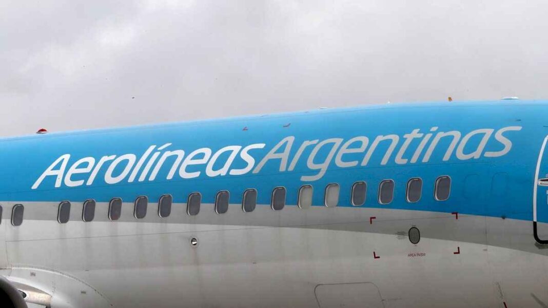 aerolineas-argentinas:-en-medio-de-la-negociacion-con-el-gobierno,-otro-gremio-anuncio-medidas-de-fuerza