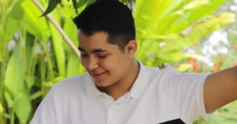 Era mi razón de vivir: familiares despiden a Bryan Alfredo, quinta víctima de masacre en DBar de Villahermosa
