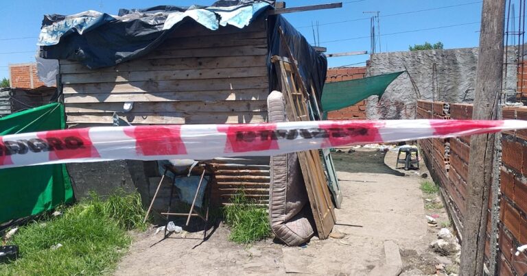 Imputaron por homicidio al único detenido por el crimen de la joven hallada con un tiro en el ojo en La Plata