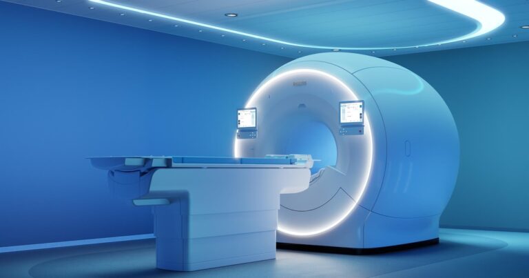 Philips presenta la nueva resonancia magnética BlueSeal, sin helio y con lectura basada en IA