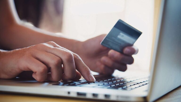 El comercio electrónico sigue creciendo: en 2024 facturó $22 billones