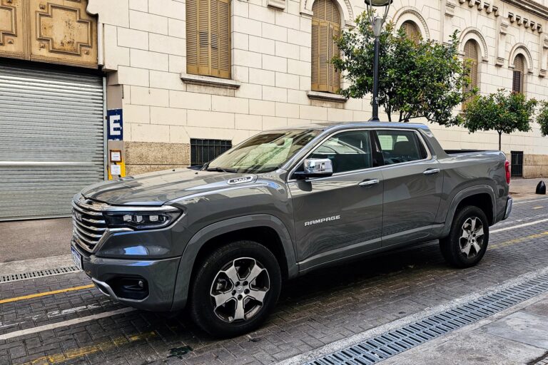 Una nueva y potente camioneta busca ser la más vendida del mercado argentino