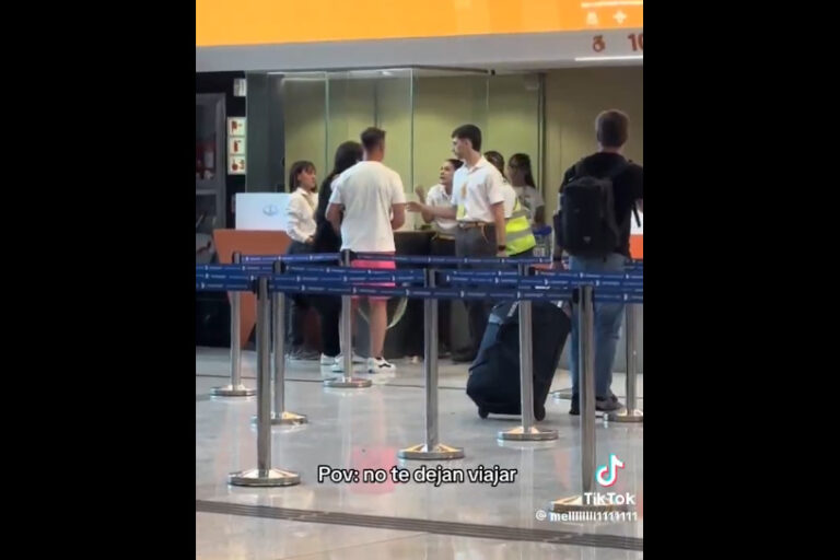 Video: pasajeros agredieron a empleados de Flybondi