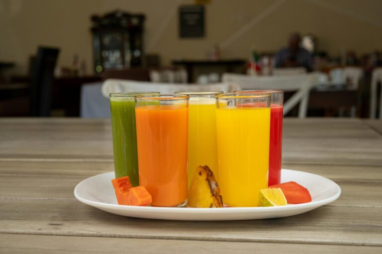 Tres bebidas ideales para limpiar el hígado graso que son muy fáciles de preparar en casa
