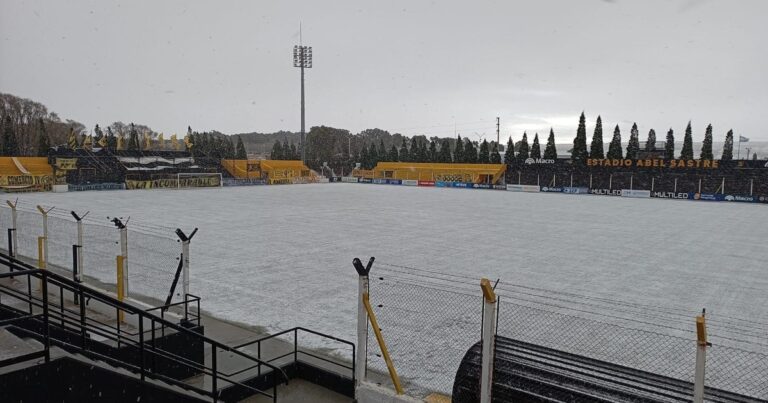 Suspendido por nieve: el duelo entre Deportivo Madryn y Quilmes deberá esperar