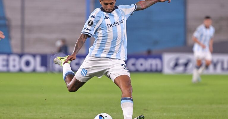 Almendra: entre la oferta de Vélez y una mejora contractual en Racing
