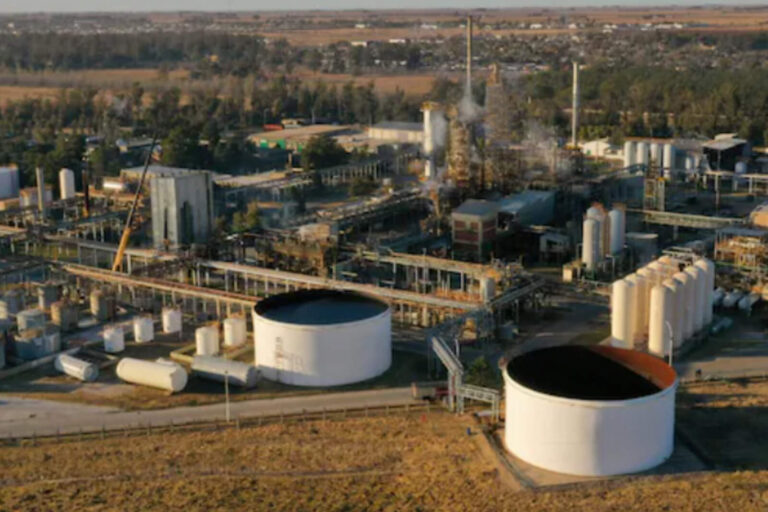 Petroquímica Río Tercero: bloqueos sindicales y excusas corporativas agravan la crisis