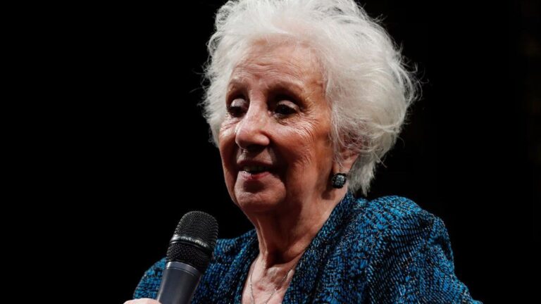 Estela de Carlotto: «Milei no gobierna, destruye. Tenemos que pensar cómo ir cambiando el camino»