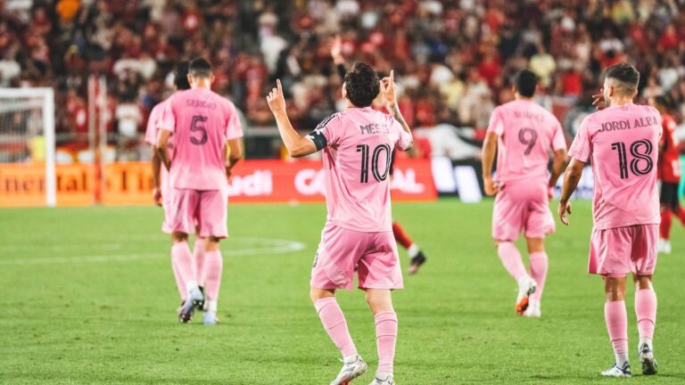 Inter Miami recuperó el andar con una goleada y otra noche estelar de Messi