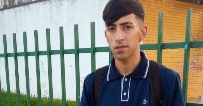 Salió a ver a sus amigos con un celular y 500 pesos: lo mataron para robarle