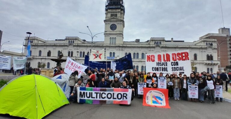 Entre Ríos. Se presenta la MULTICOLOR para las elecciones de AGMER