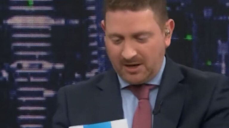 Tras militar sus beneficios, Jonatan Viale hizo un papelón al mostrar cómo se usa la Boleta Única