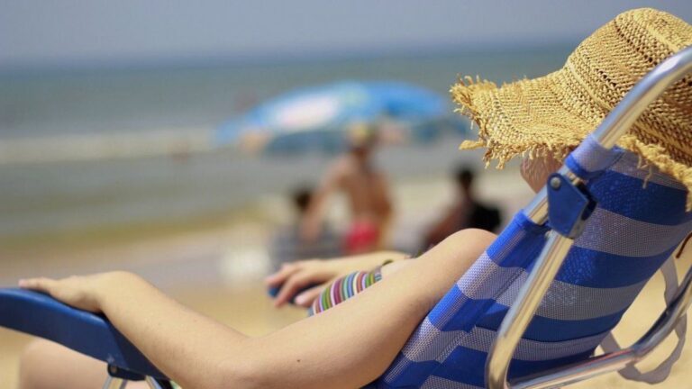 Cómo obtener 25% de descuento en tus gastos de vacaciones 2026