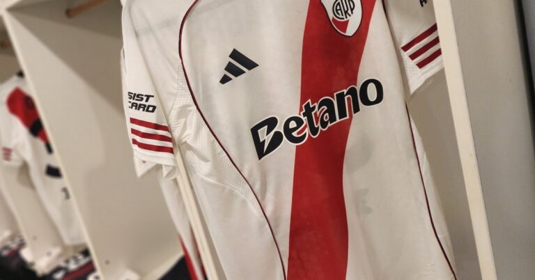 Con el debut de Moreno y Viña de arranque, el 11 de River para enfrentar a Peñarol