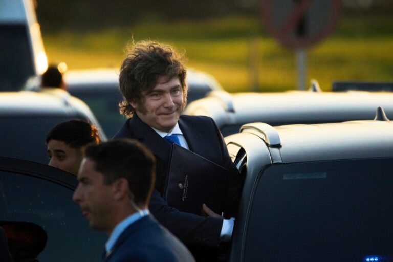 Ex combatientes acusan a Milei de traición a la Patria por sus dichos sobre Malvinas