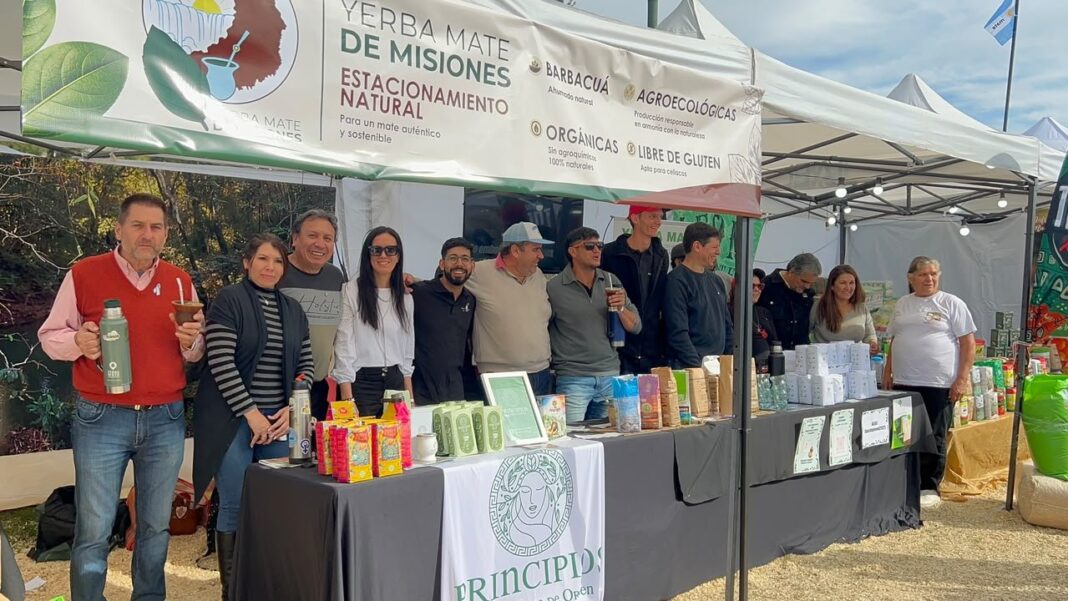 Stand de marcas misioneras en la Expo Mate en Buenos Aires
