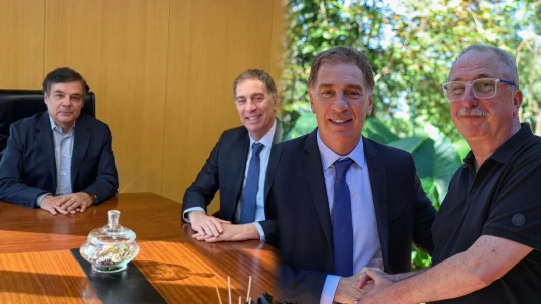 Diego Santilli, Carlos Rovira y Hugo Passalacqua durante la reunión en Misiones