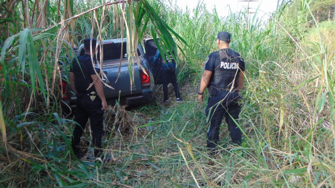 Camioneta Volkswagen Amarok utilizada para transportar marihuana secuestrada en Eldorado